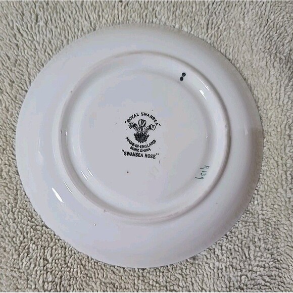 Swansea Rose (Magenta) Demitasse Cup and Saucer R139 Signed W Birbeck - Picture 9 of 14